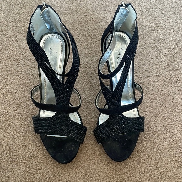 Black sparkly shoes - Picture 1 of 3